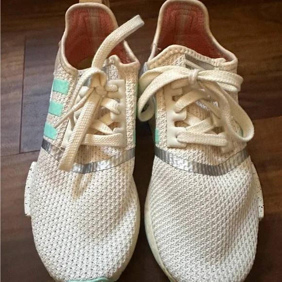 Adidas Cream and Mint Sneakers - Picture 1 of 10